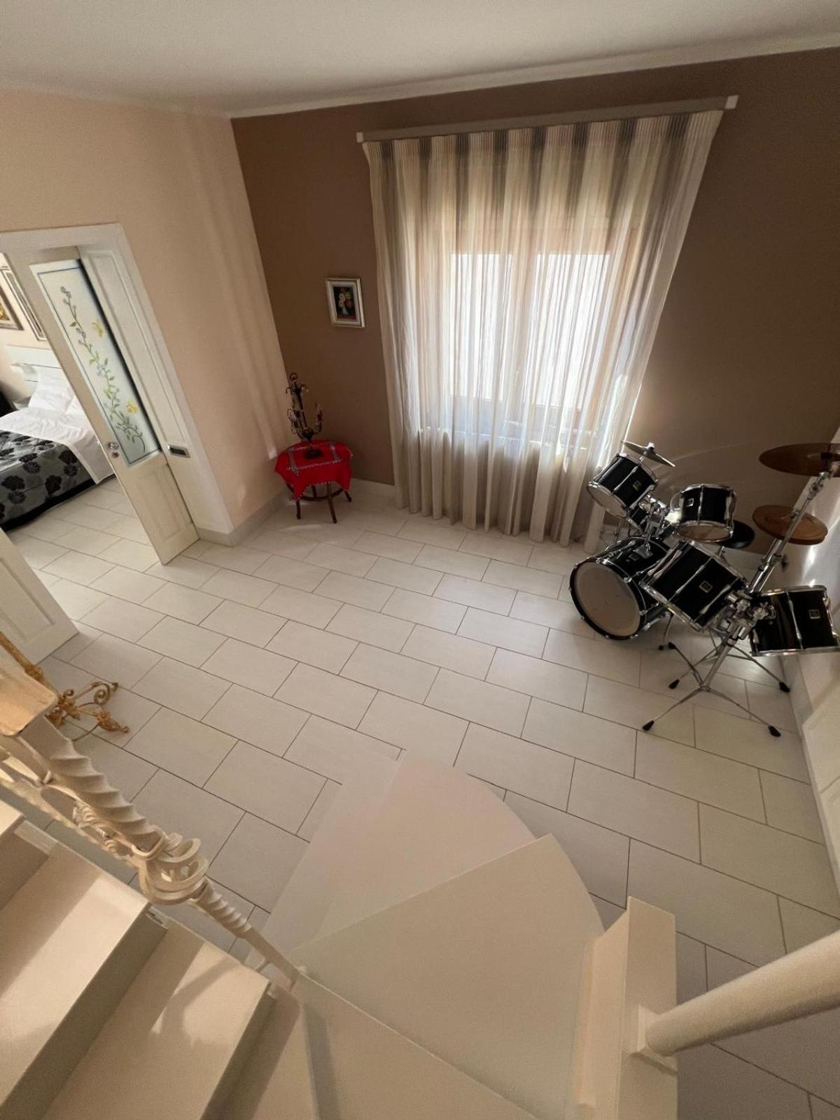 モンデッロCasa Delle Stelleアパートメント エクステリア 写真